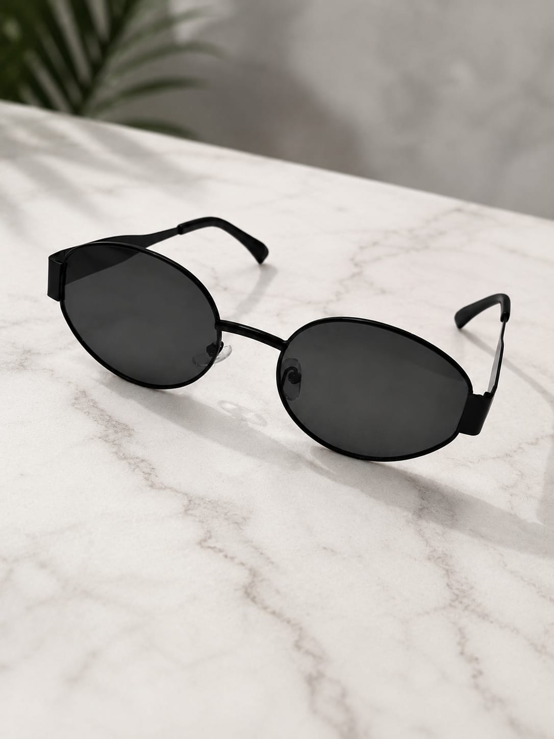 Classic Black Oval Sunglasses